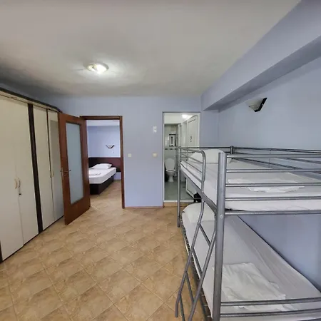 Botanika Hostel Βάρνα