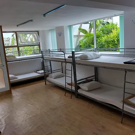 Hostel Botanika *