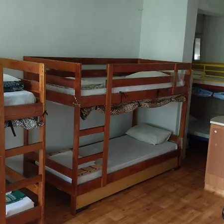 Hostel Botanika Βάρνα
